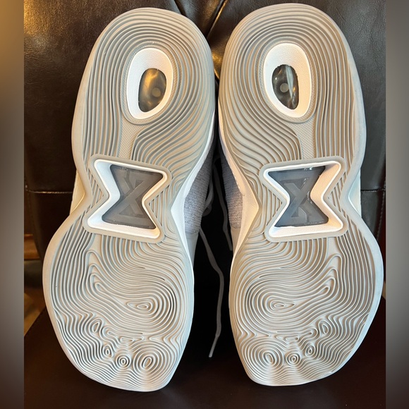 Nike PG 5 TB "Team Bank Wolf Grey" Men's Basketball Shoes - Sz 10 - NWOT - Picture 11 of 12